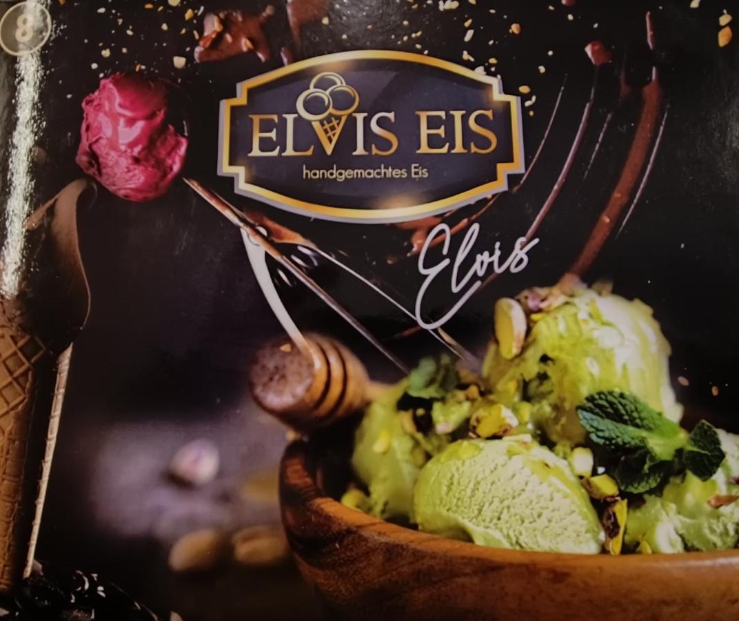 Elvis Family Dream Lejlighed